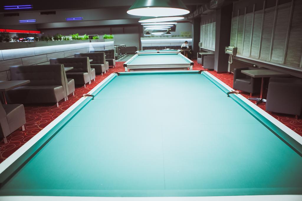 Magnum Hotel แบรฮอฟ ภายนอก รูปภาพ